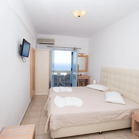 Erato Apartmanhotel Fíra