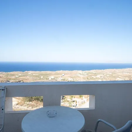 Erato Apartmanhotel 3*